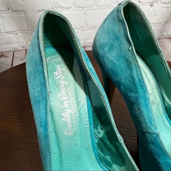 JEFFREY CAMPBELL blue suede heels.  Size 7 Vintage style GUC - Picture 7 of 11